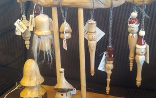 cropped holiday bobs