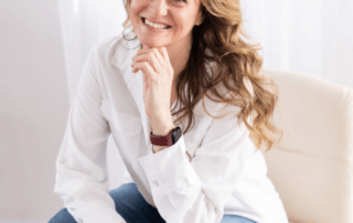 Hawthorn Healing Arts Center Welcomes Massage Therapist Cinnamon Crabb, LMT 4 Cinnamon Crabb, LMT, specializes in combining deep therapeutic techniques with a personalized touch to help clients find relief and relaxation. With over 20 years of experience, she blends myofascial release, deep tissue work, and cupping for a truly restorative experience.