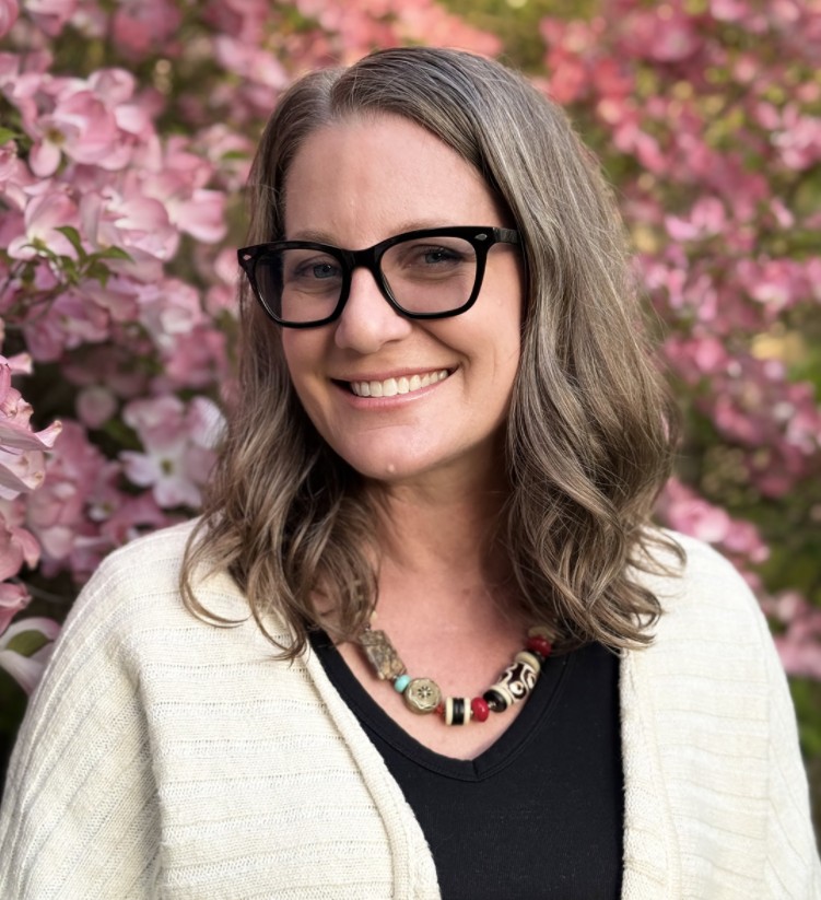 Melissa Porras is a Nurse Practitioner and Board-Certified Nurse Midwife, specializing in women’s health, wellness and evidence-based practices for menopause management.